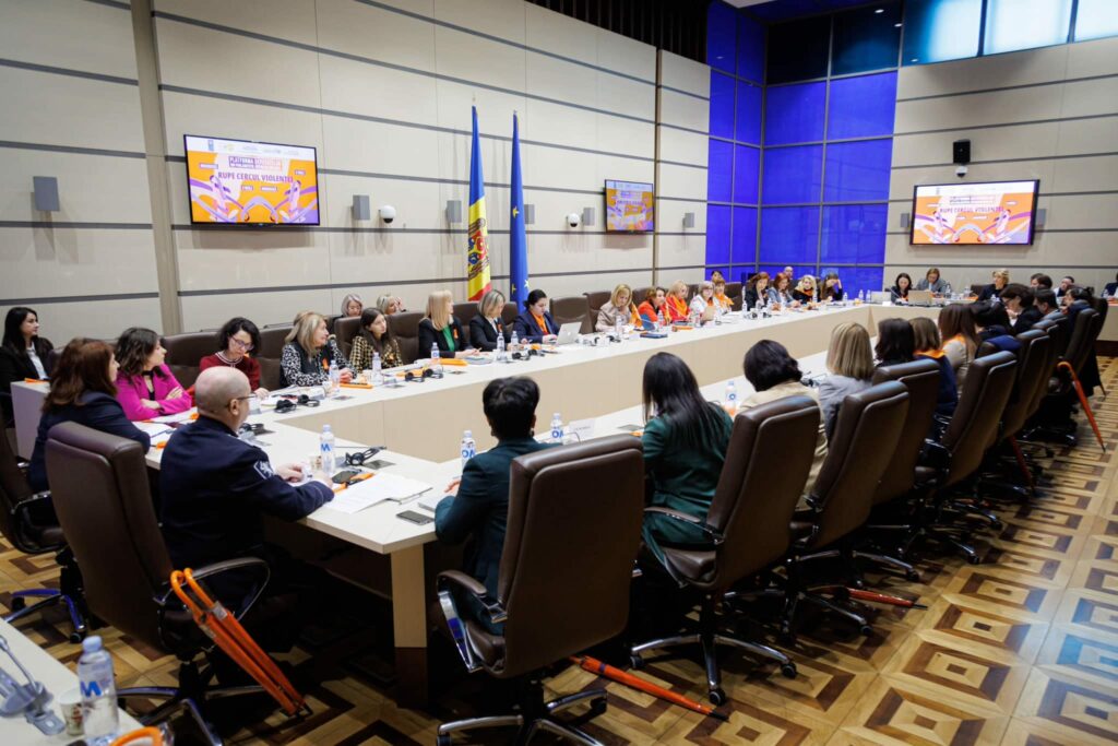 Reprezentanții Centrului de Justiție Familială au participat la  Masa rotundă organizată de Platforma Deputatelor din Parlamentul Republicii Moldova, cu genericul ,,Rupem cercul violenței împreună