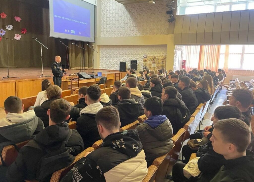 Centrul de Justiție Familială al Poliției se alătură proiectului ,,Creșterea nivelului de informare și asistență persoanelor strămutate și/sau a grupurilor vulnerabile cu privire la violența în bază de gen