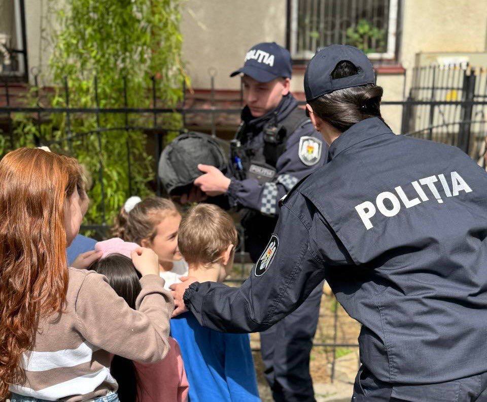 Zâmbete, chipuri fericite și atmosferă frumoasă în ajunul Sfintelor Sărbători Pascale la Centrul „Copilărie, Adolescență și Familie” din Chișinău