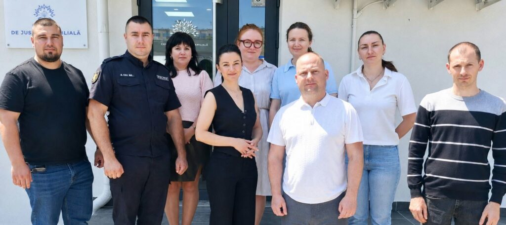 Angajații Centrului de Justiție Familială al Poliției au participat la o sesiune de suport psihologic